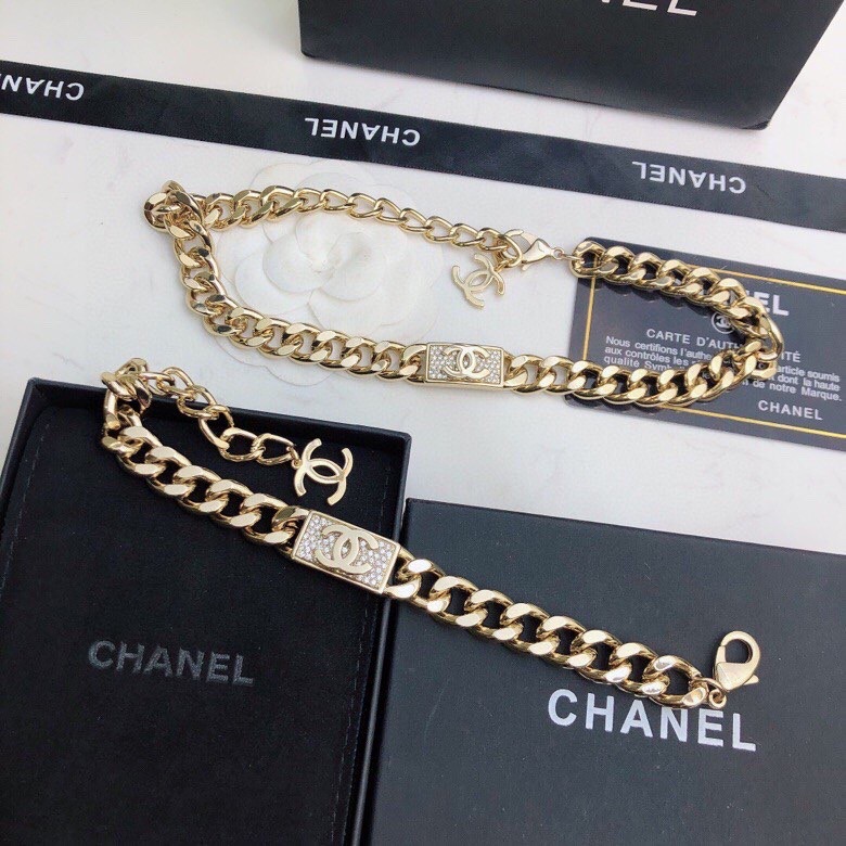 Ch**el necklaces